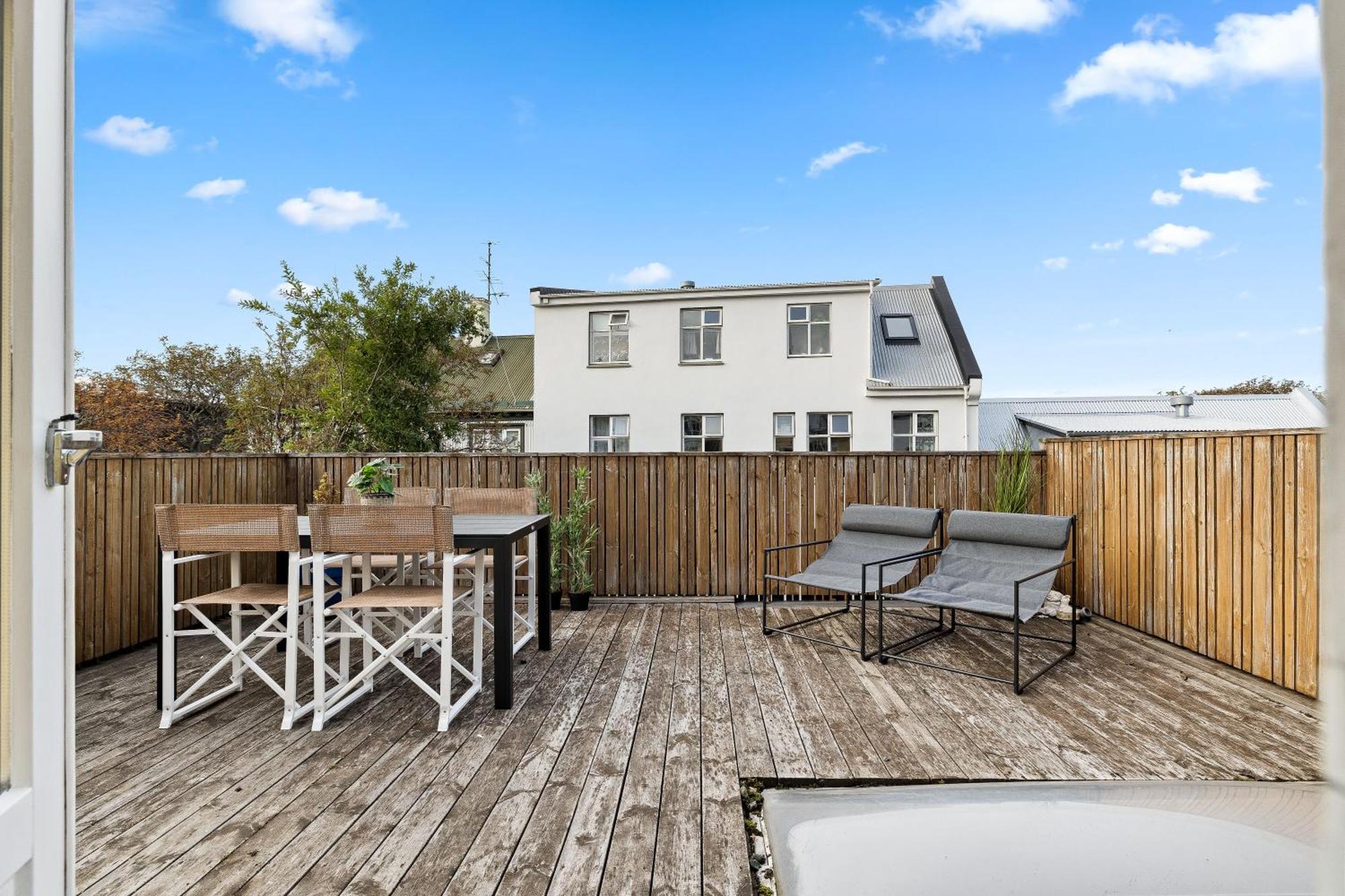 Massive Villa In Downtown Reykjavik With A Sauna Zewnętrze zdjęcie